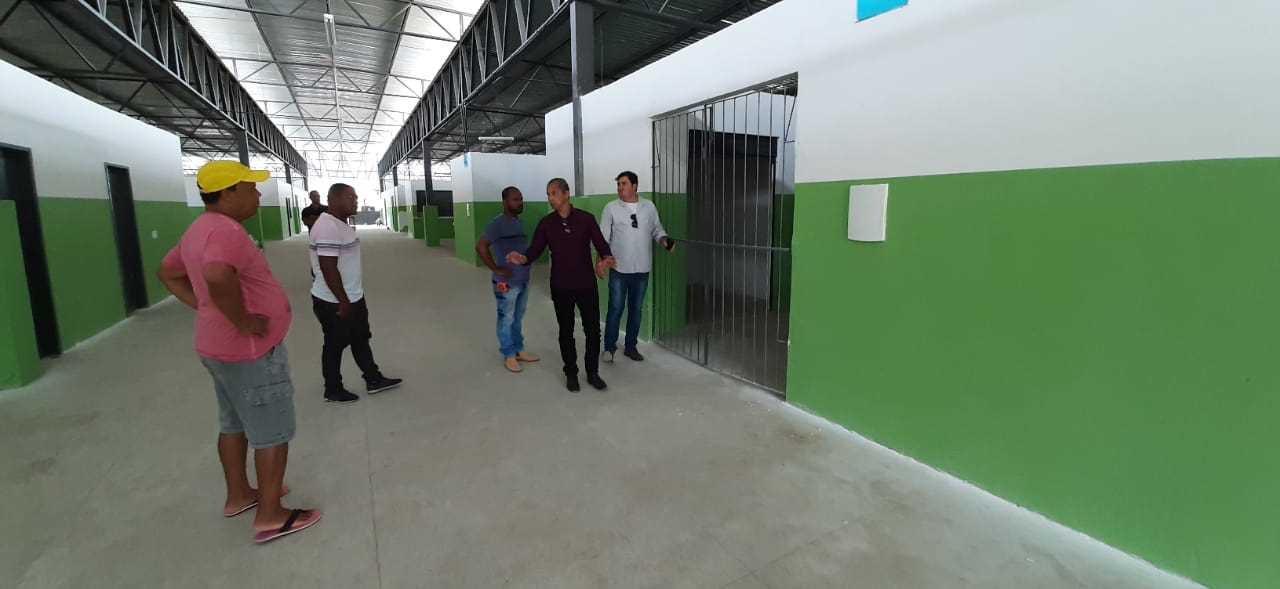 Camacã: Engenheiro realiza visita técnica no Centro de Abastecimento e na Feira livre de São João do  Panelinha